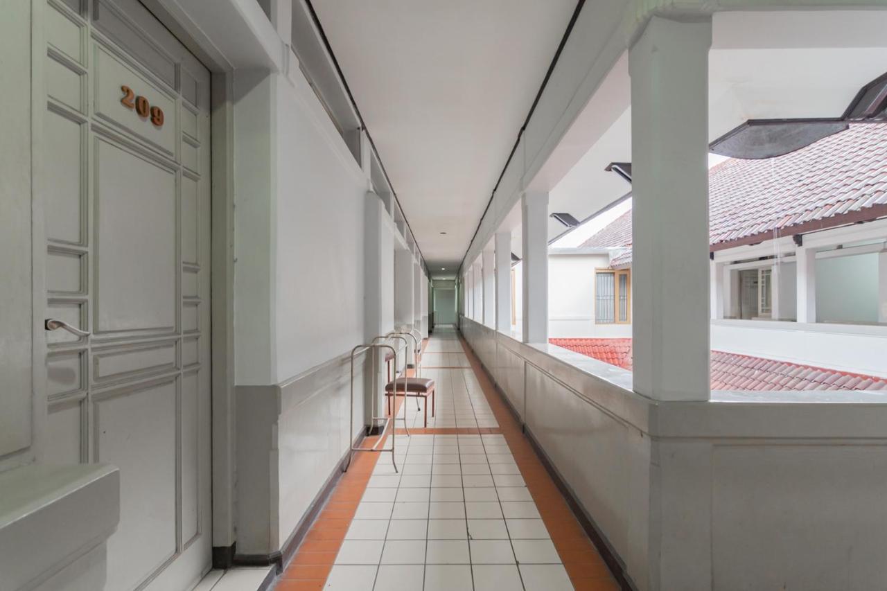 Koolkost Near Bandung Station Hotel Exterior photo