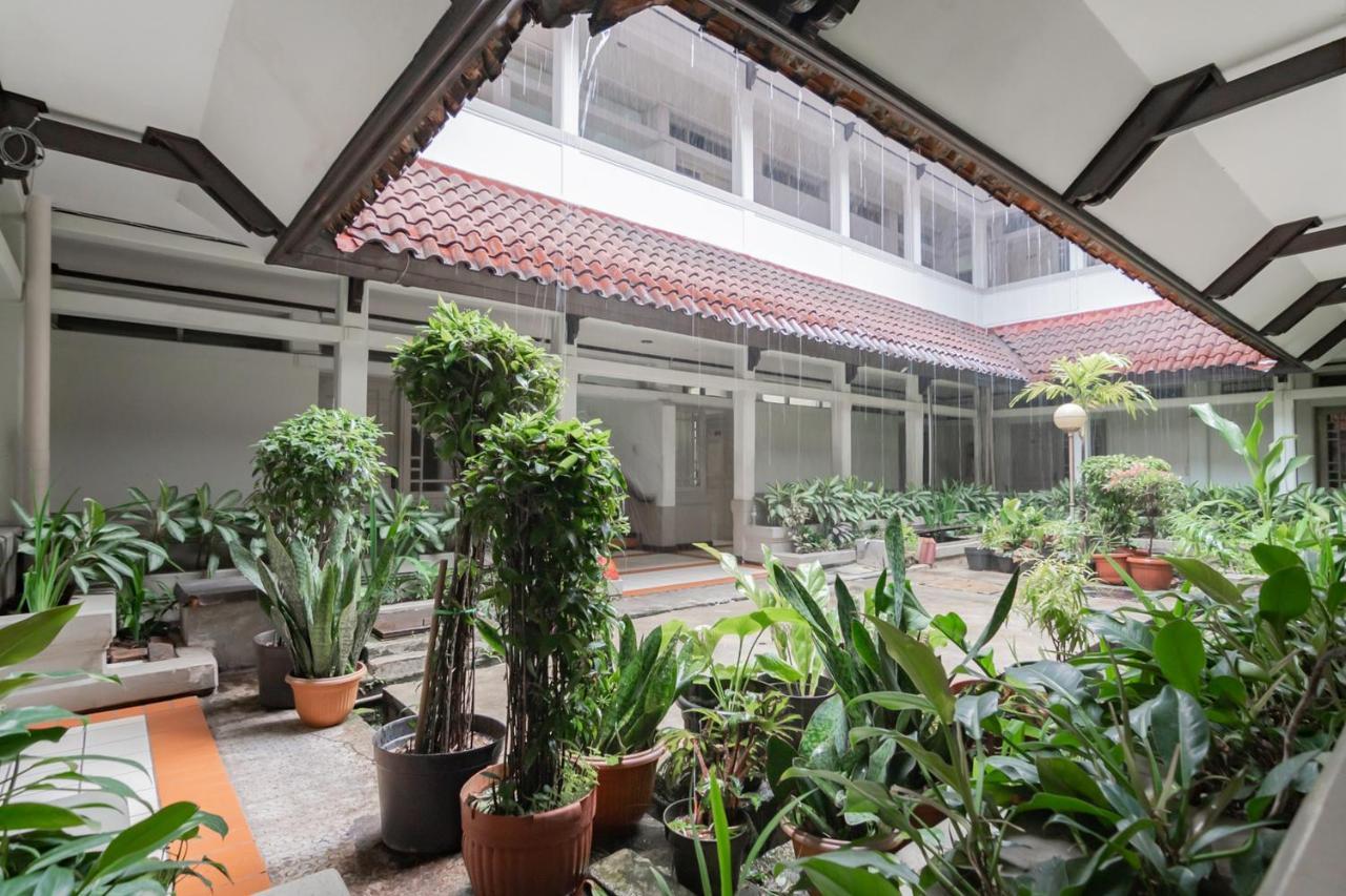 Koolkost Near Bandung Station Hotel Exterior photo